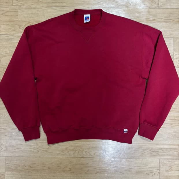 러셀 맨투맨 레드 L