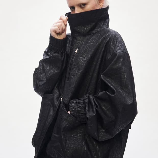 트리밍버드 하이넥 크랙 레더 블루종 가죽 자켓 블랙