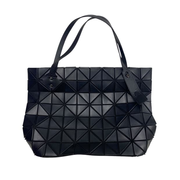 이세이미야케 바오바오 블랙 숄더백