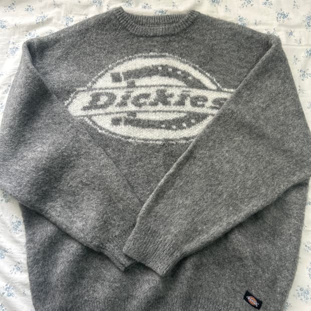 디키즈 빅로고 니트