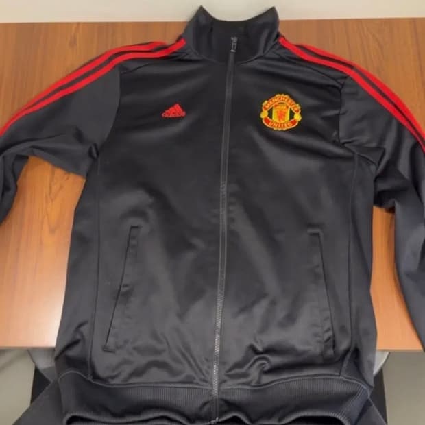아디다스 맨유 져지 대장급 트랙탑