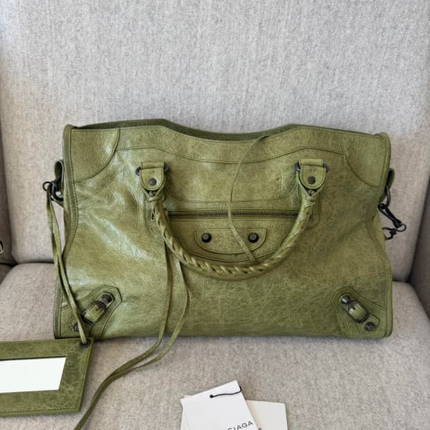 발렌시아가 모터백 미디움 그린