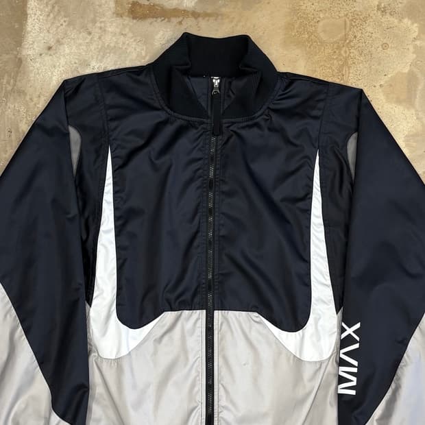 M 나이키 더블 스우시 배색 자켓