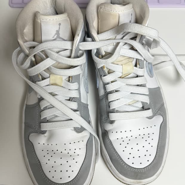 조던 미드 울프그레이 220