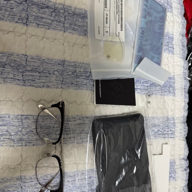 크롬하츠 슬런트레딕션 블랙실버 52사이즈 판매합니다