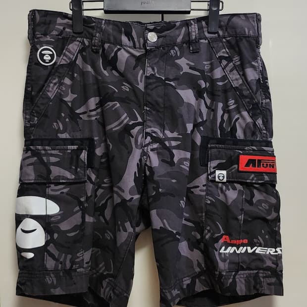 에이프 Aape 반바지
L