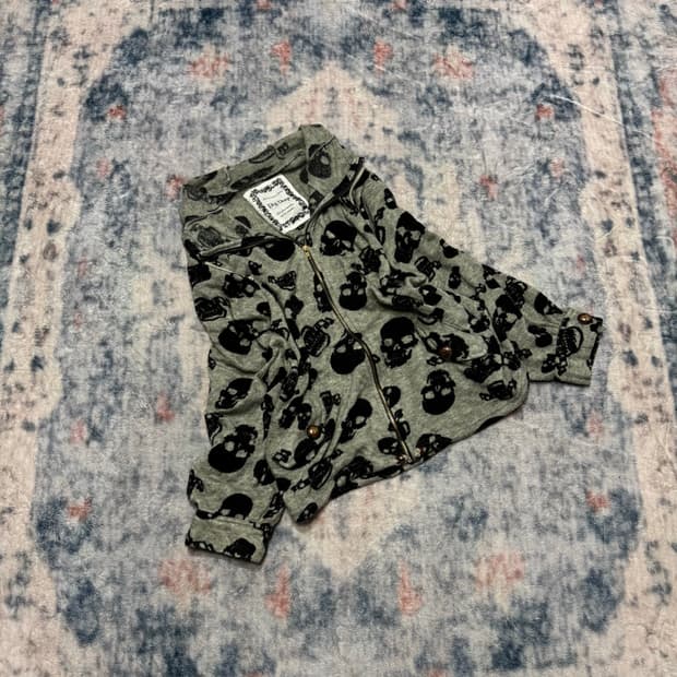 Dig deep 00s skull avant knit zip up