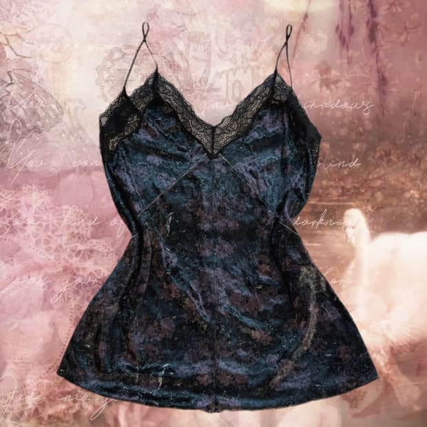 (이체시에눌) 일본 ZARA 오리엔탈 블랙 레이스 트임 포인트 슬립나시