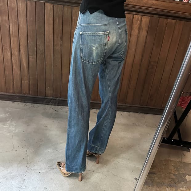 LEVI'S engineered regular blue w28