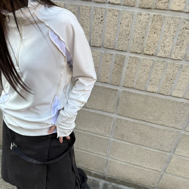 혜인 서 화이트 하프집업 져지 롱 슬리브