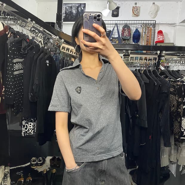 Viola 십자가 로고패치 반팔티셔츠