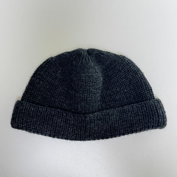 로이흐트포이어 슈트릭바렌 와파거 비니(와치캡) 2개 판매합니다