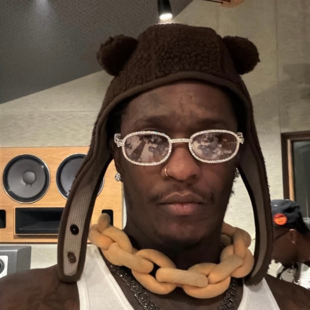 프라다 더블 몽크 구해요