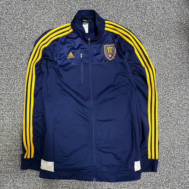 (M추천) 아디다스 레알 솔트레이크 트랙탑 네이비/옐로우 삼선 져지