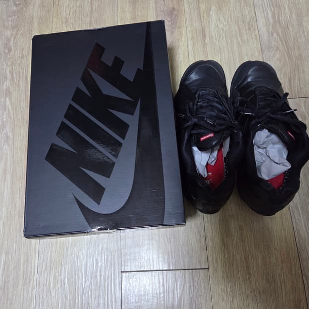 나이키 슈프림 에어 줌 코트포짓 260