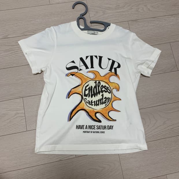 satur 반팔 