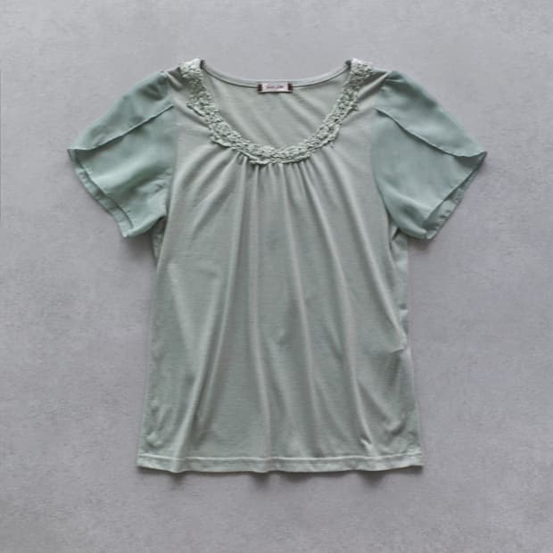 crochet tulip half T 