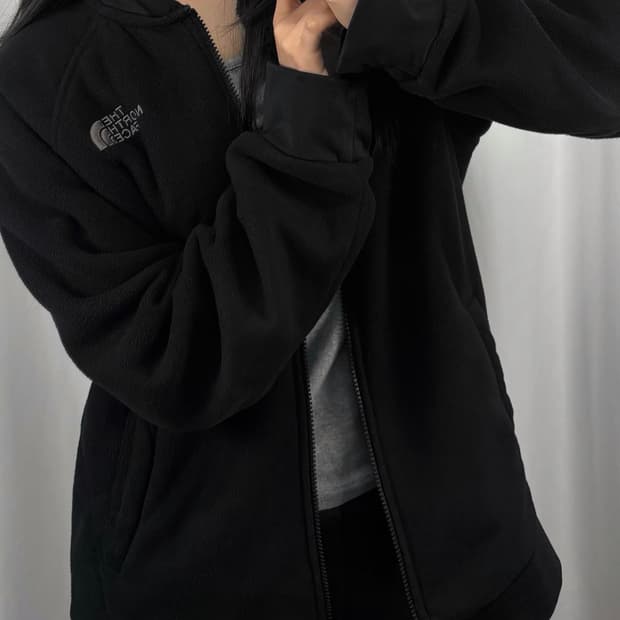 노스페이스 블랙 플리스 자켓