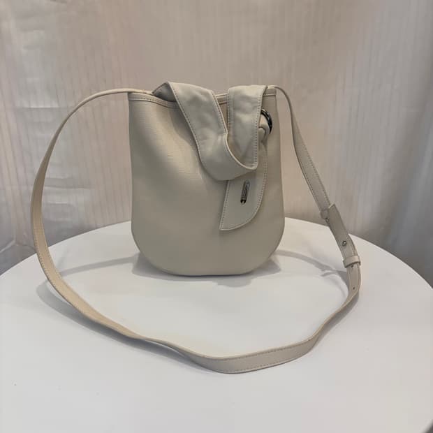 정품 코이무이 토트 크로스백    