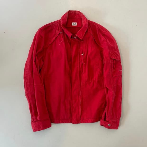 cp컴퍼니 나일론 집업 자켓