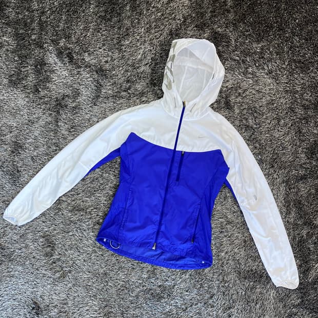 나이키 런닝 여성 바람막이 (85)