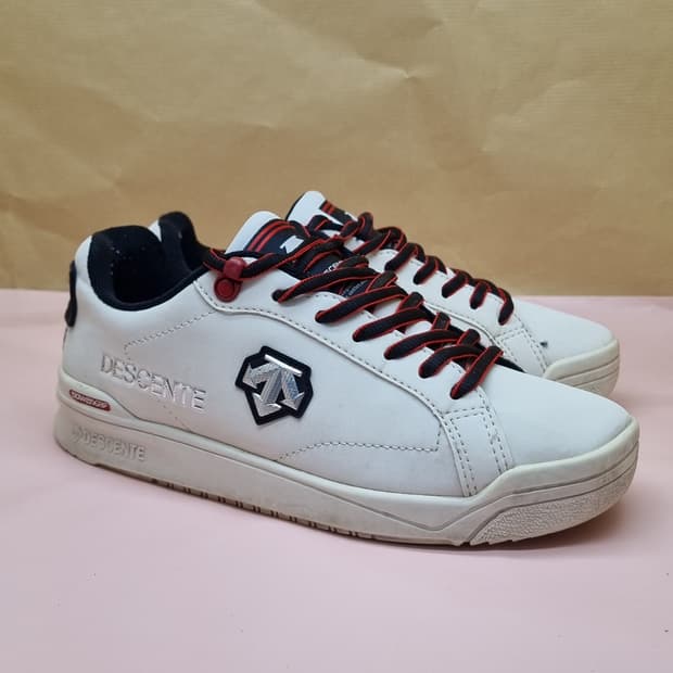 데상트 스위스 스키팀 레플리카240