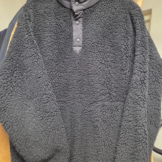 유니클로 화이트마운티어링(유니화이트) 풀오버 블랙 L