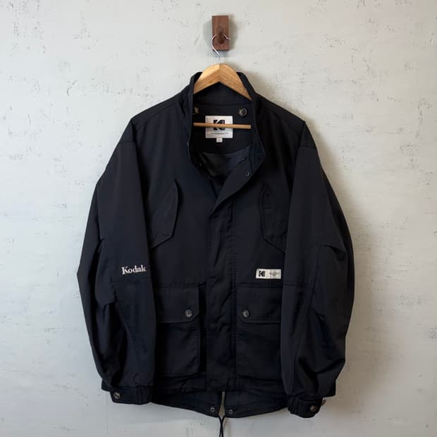 코닥 스텐넥 자켓 블랙