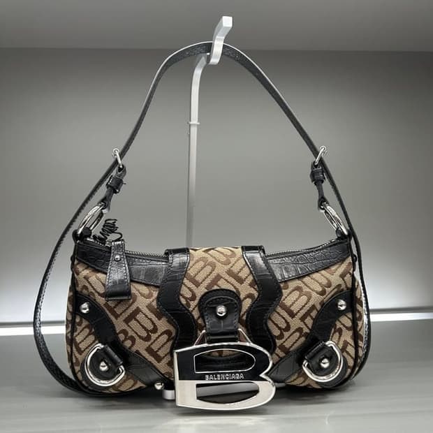 발렌시아가 에섹스 스몰 숄더백 에보니 베이지