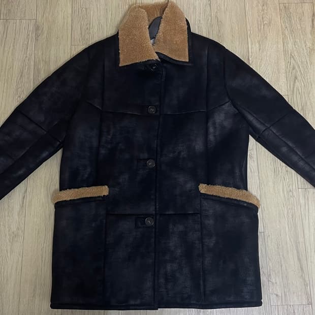 Le 무스탕 자켓 팝니다!