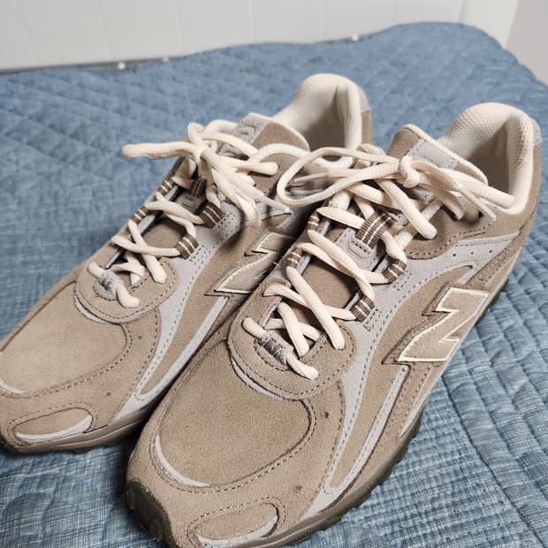[새상품] 뉴발란스 204L 스웨이드 머쉬룸 애리드 스톤