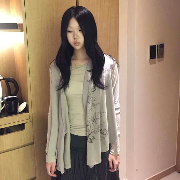     오리엔탈 플라워 드레이프 가디건