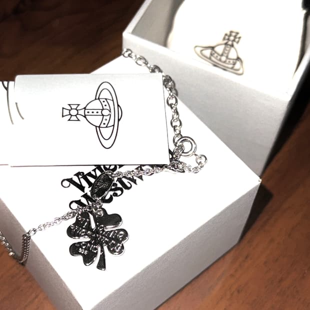 비비안웨스트우드 클로버 모니아 MOUNIA PENDANT 목걸이