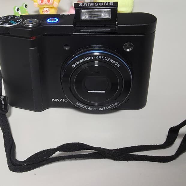 삼성 VLUU NV10 빈티지 디지털카메라