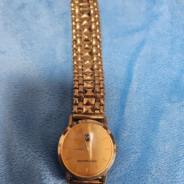 빈티지 금색 메탈 시계 기념시계