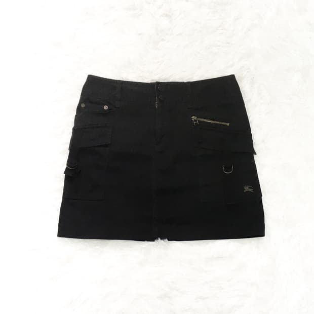 Burberry blue label black cargo skirt