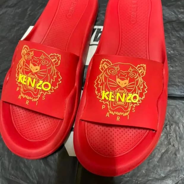 KENZO 겐조 타이거 슬리퍼 레드