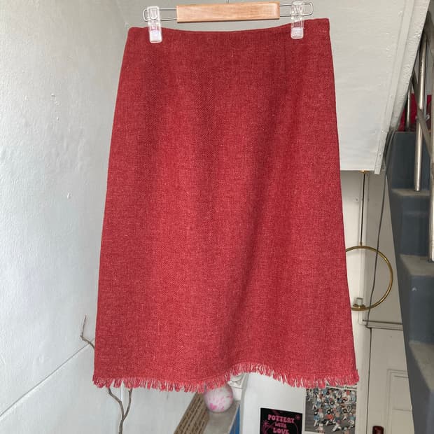 울 프린지 버건디 미디 스커트