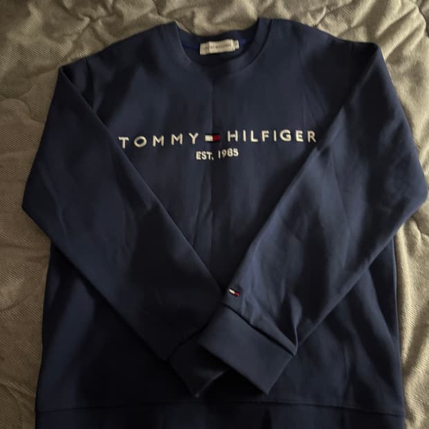 Tommy Hilfiger L