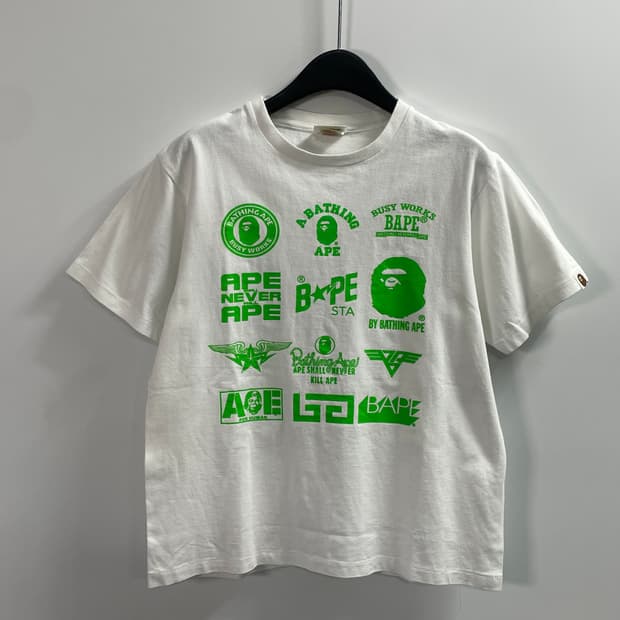 베이프 우먼스 네온로고 반팔티 (on.692)  