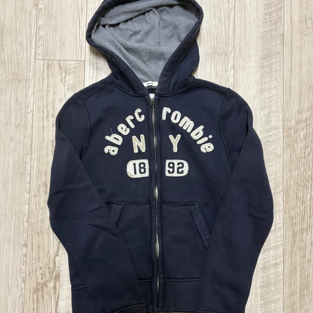 아베크롬비 딱붙핏 후드집업 네이비