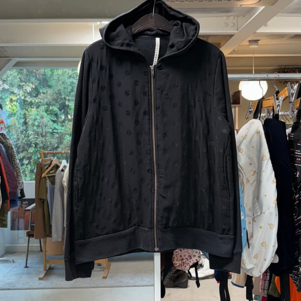 스나오 쿠라하라 도트 후드집업