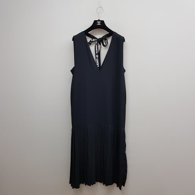 럭키슈에뜨 2023 플리츠 레이어드 원피스 36사이즈