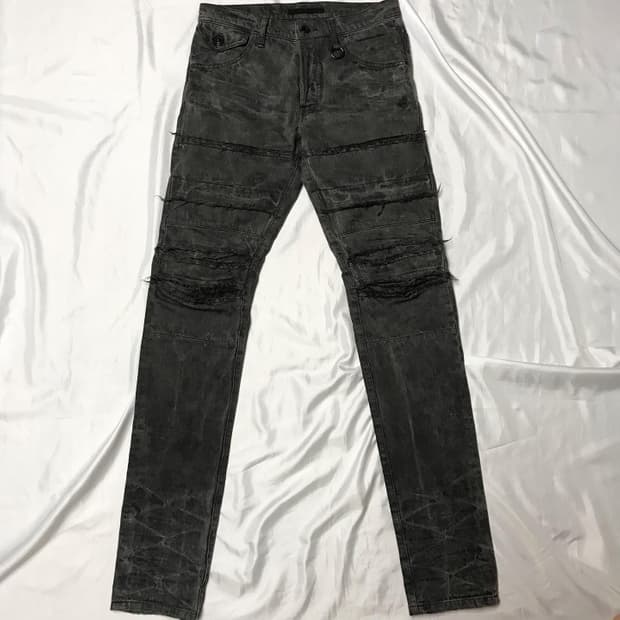 율리우스 아크드 데님 팬츠