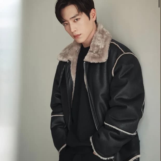 (새상품) (M)드로우핏 오버사이즈 스웨이드 라인 무스탕 자켓