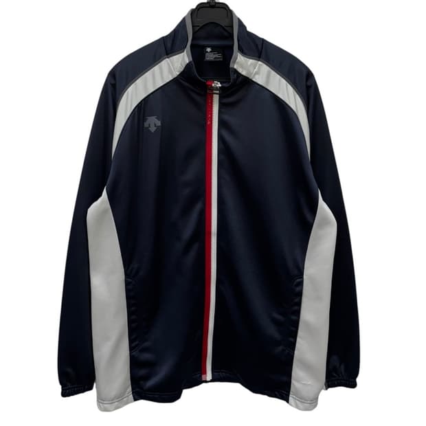 데상트 재팬 트랙탑