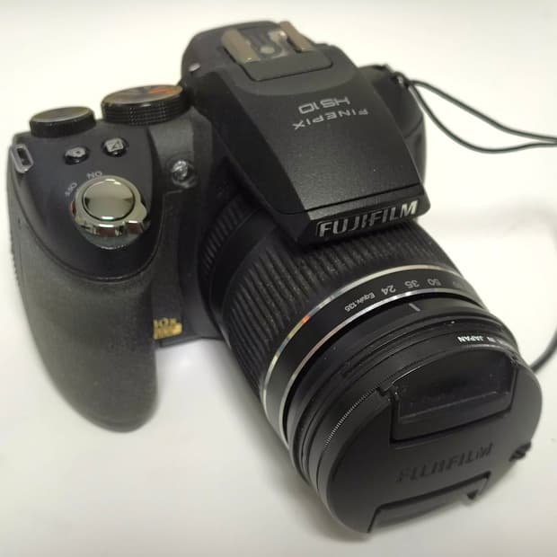 후지필름 FinePix HS10 하이엔드 디지털카메라