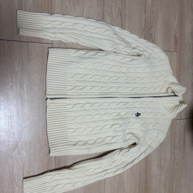 Teenie Weenie 티니위니 아이보리 니트 집업 판매합니다