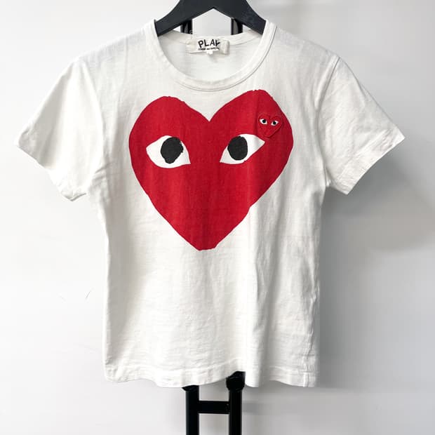 꼼데가르송 더블 하트 로고 티셔츠