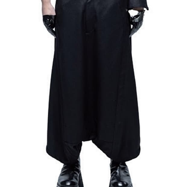 새상품 율리우스 울 레이온 벌룬 트라우저 2/3사이즈